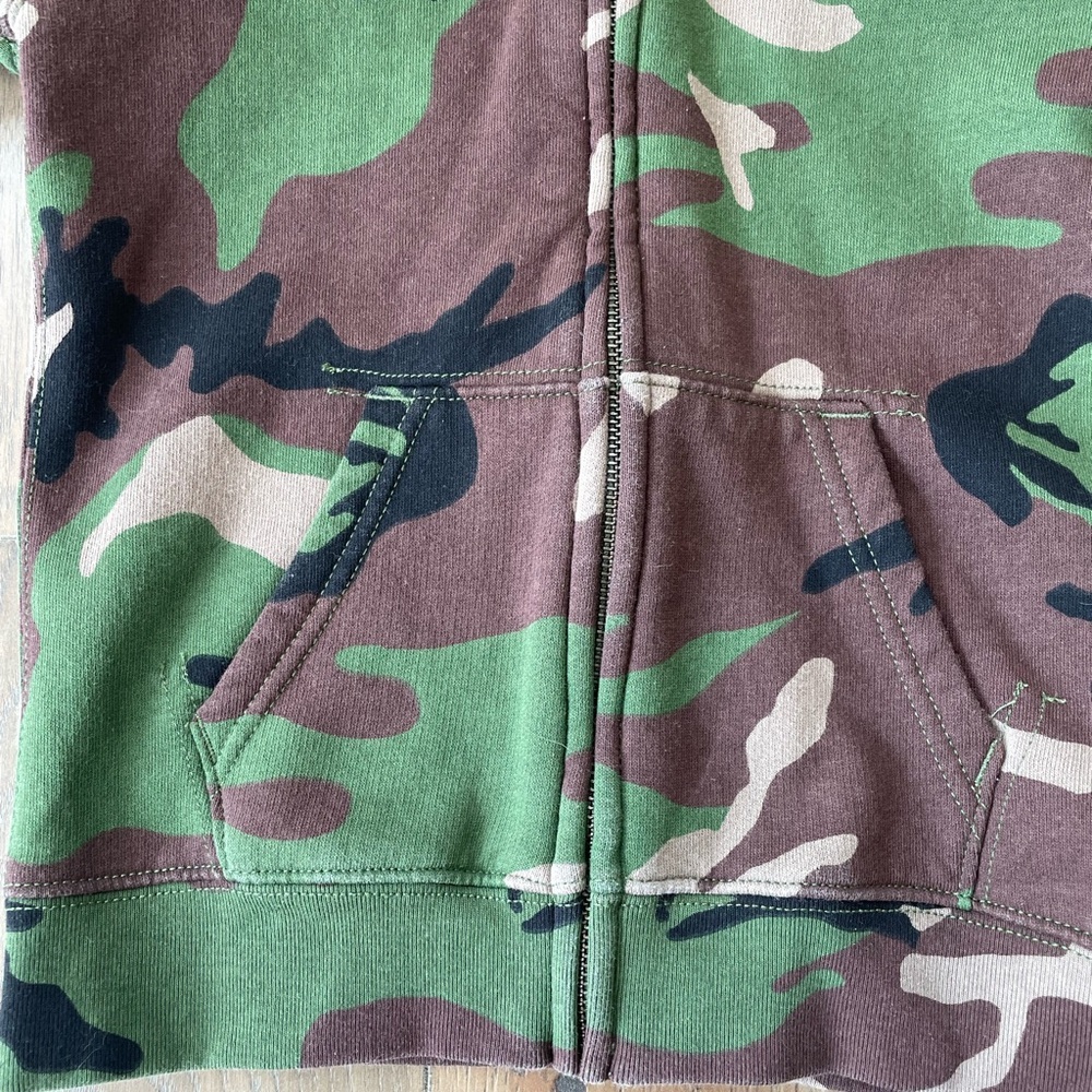 Polo by Ralph Lauren Kids Camo Zip-Up Hoodie, Boys Size 7 - Picture 3 of 6